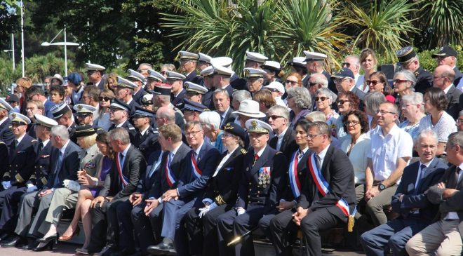 Près de 300 personnes ont assisté samedi 14 juillet 2018 au défilé de Cherbourg.